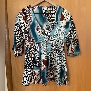 One West USA 100% Silk V-Neck Y2K Style Top Size M